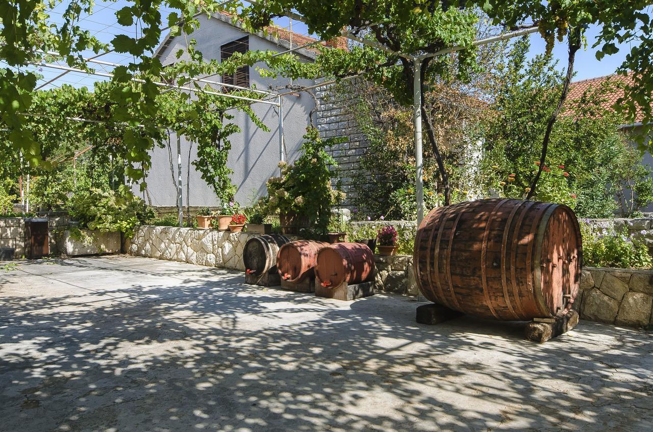 Apartment Niko Vodice Extérieur photo