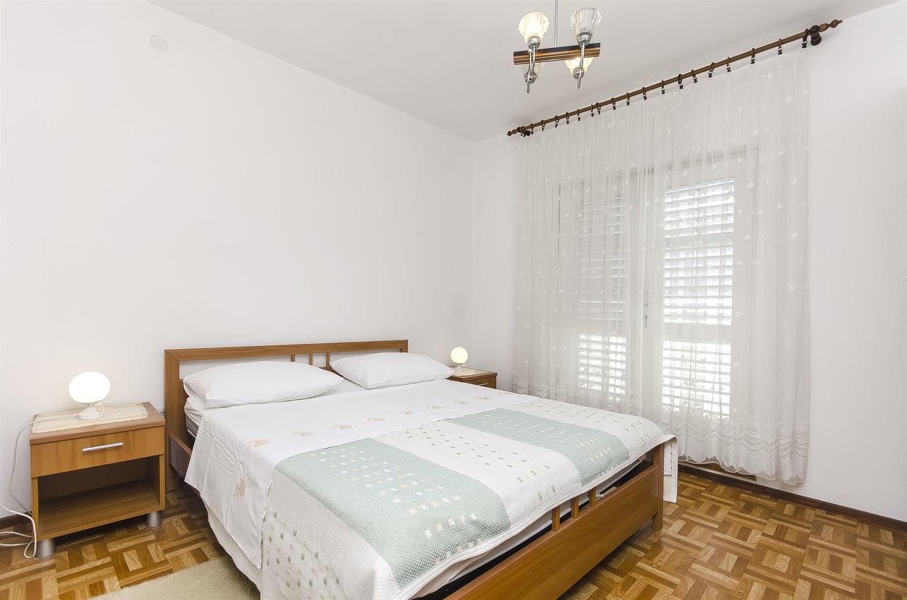 Apartment Niko Vodice Extérieur photo